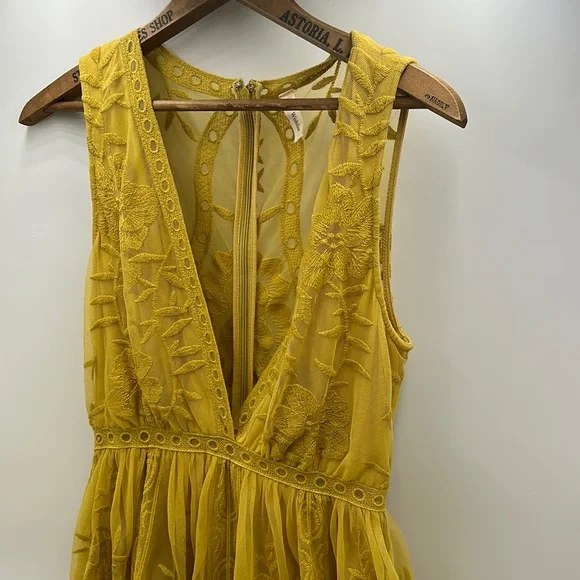 chinese dress ladies This $30 Dress at Amazon Has Built-in Shorts and Pockets main image 0